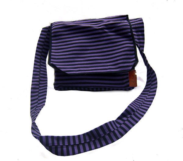 BOLSO PEQUEÑO RAYAS MORADO/NEGRO